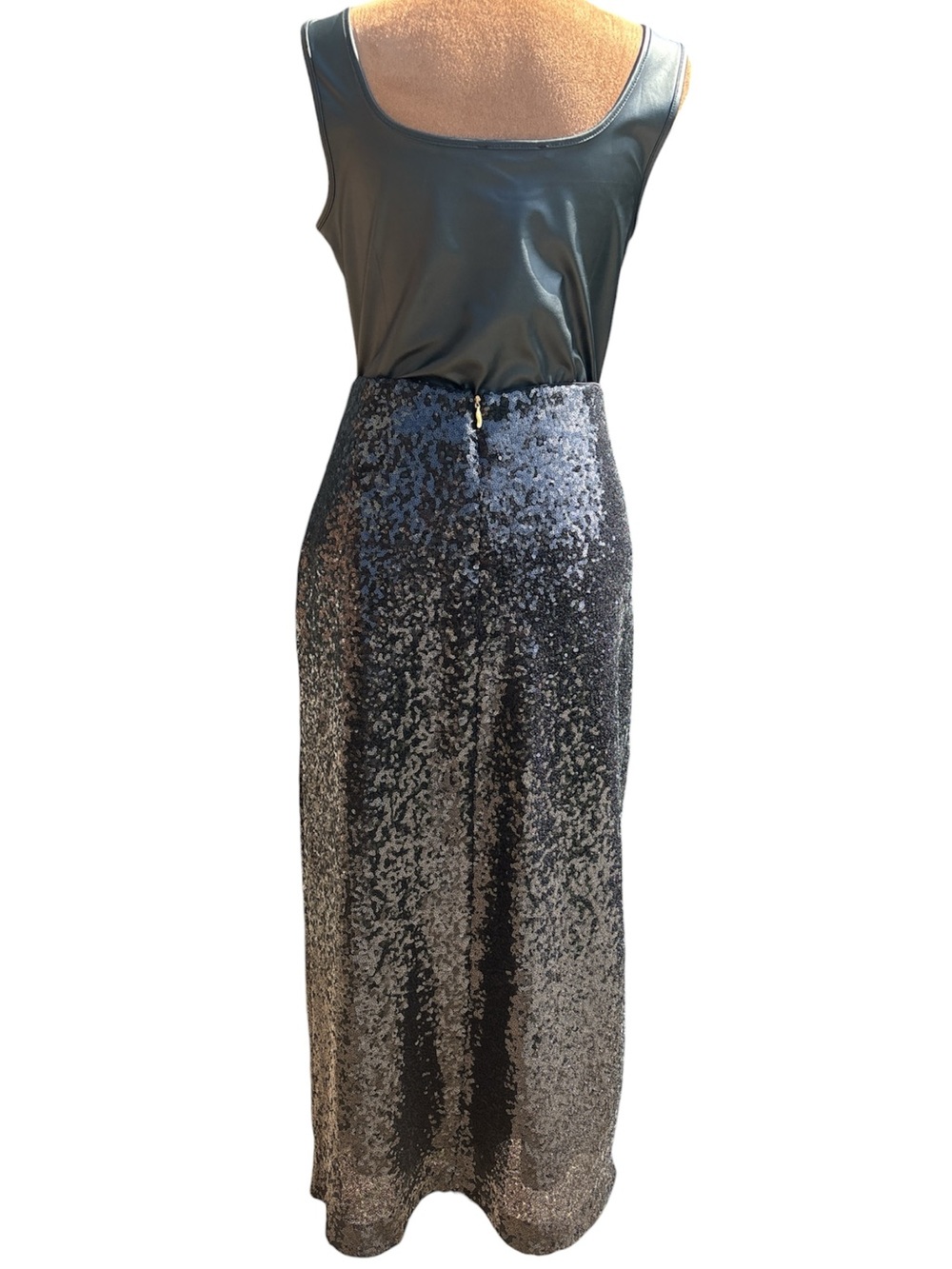 DONNA KARAN Black Sequin Faux Wrap Midi Skirt Size 10—Retail $119 - Picture 3 of 4